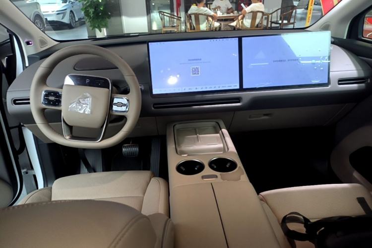 Used Li Auto i8 2025 Model Standard Version Center Console