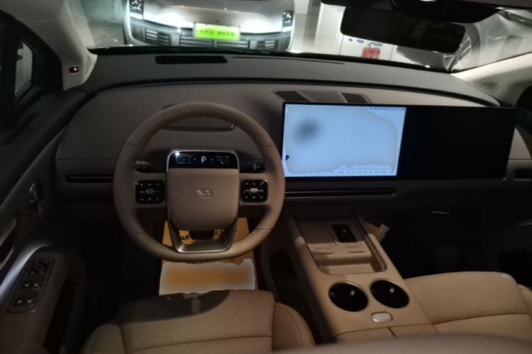Used Li Auto i8 2025 Model Standard Version Center Console