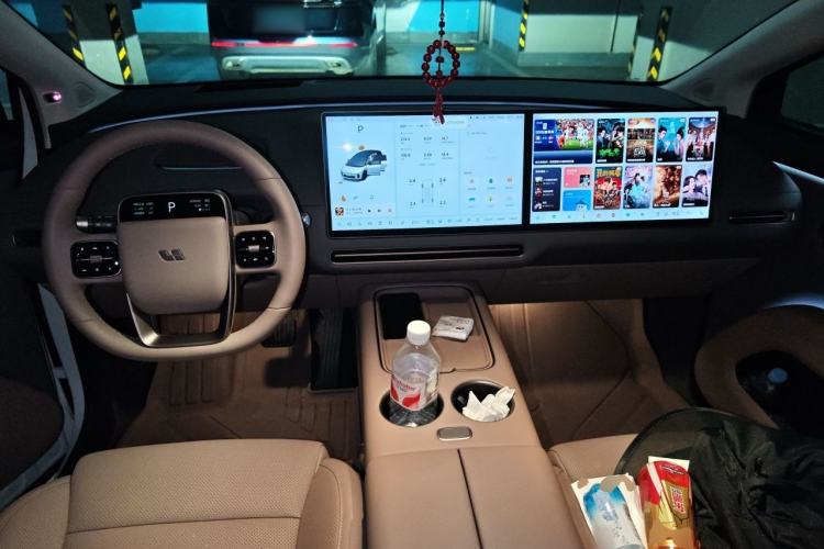 Used Li Auto i8 2025 Model Standard Version Center Console