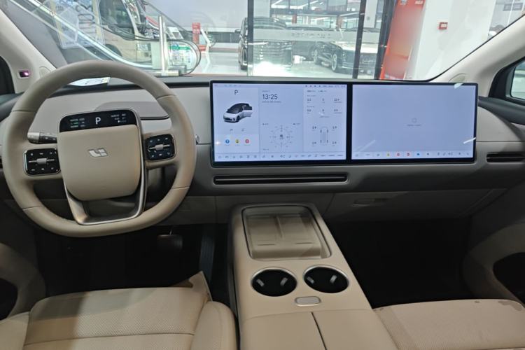 Used Li Auto i8 2025 Model Standard Version Center Console