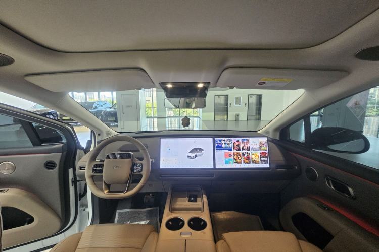 Used Li Auto i8 2025 Model Standard Version Center Console