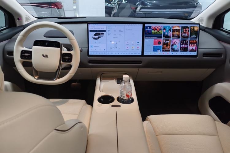 Used Li Auto i8 2025 Model Standard Version Center Console