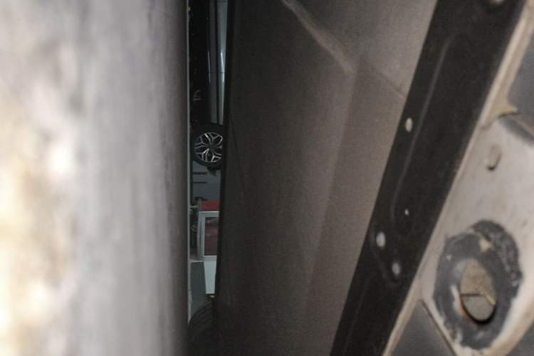 Used Li Auto i8 2025 Model Standard Version Chassis Front Left