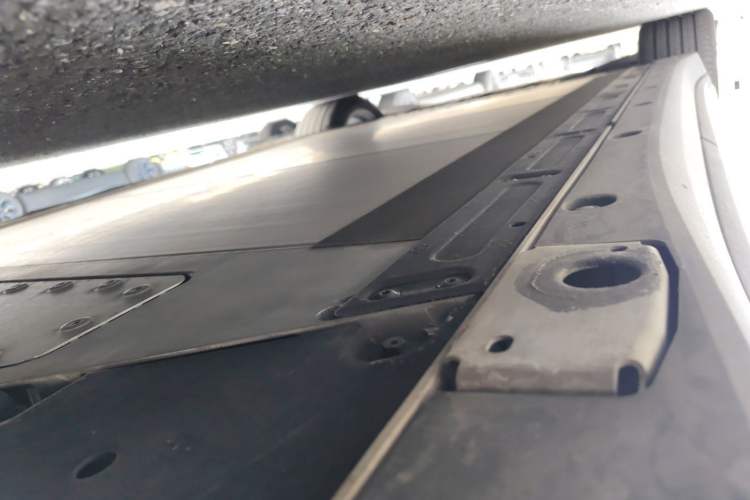 Used Li Auto i8 2025 Model Standard Version Chassis Front Left
