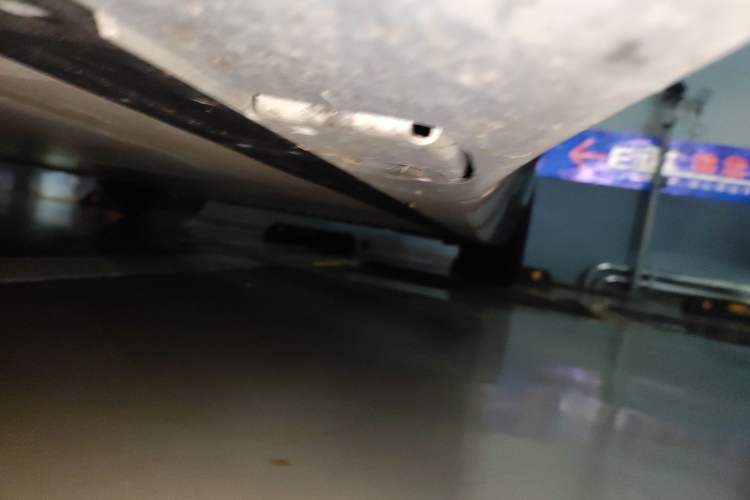 Used Li Auto i8 2025 Model Standard Version Chassis Front Left