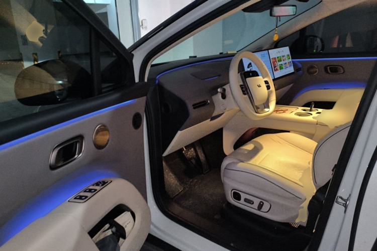 Used Li Auto i8 2025 Model Standard Version Driver Seat