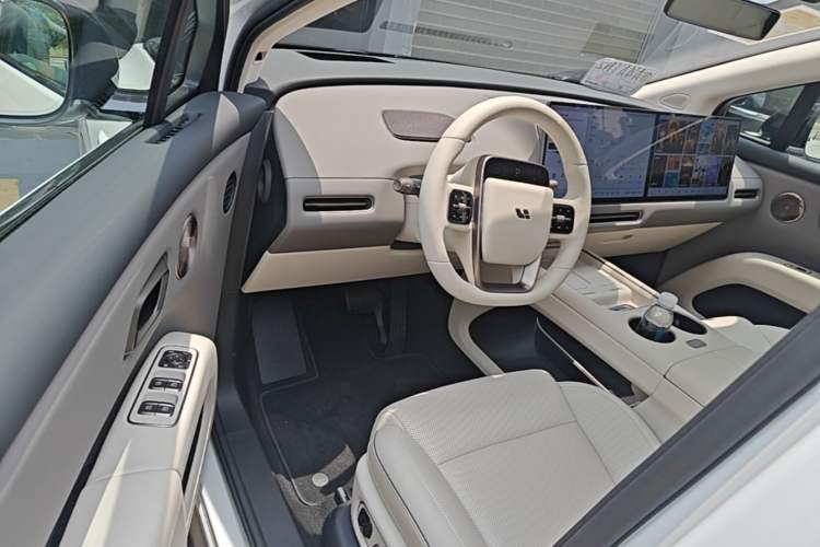Used Li Auto i8 2025 Model Standard Version Driver Seat