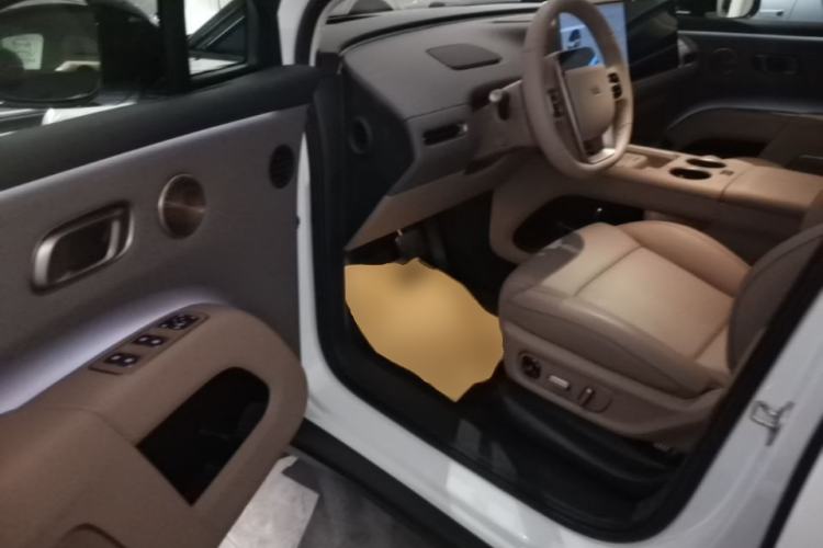 Used Li Auto i8 2025 Model Standard Version Driver Seat