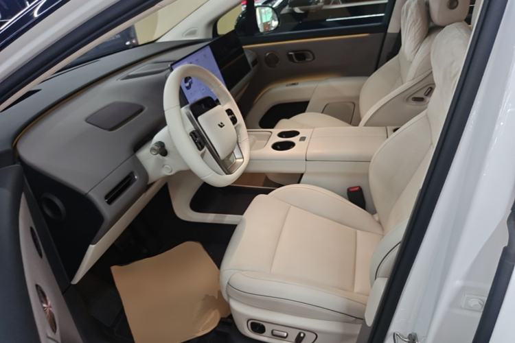 Used Li Auto i8 2025 Model Standard Version Driver Seat