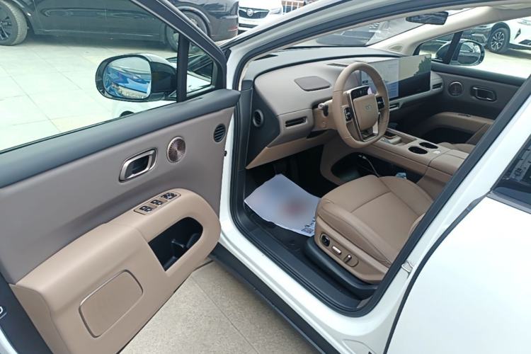 Used Li Auto i8 2025 Model Standard Version Driver Seat
