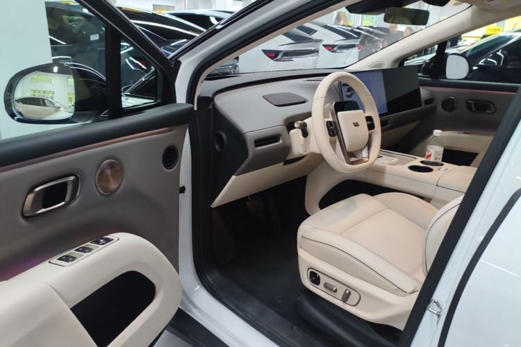 Used Li Auto i8 2025 Model Standard Version Driver Seat
