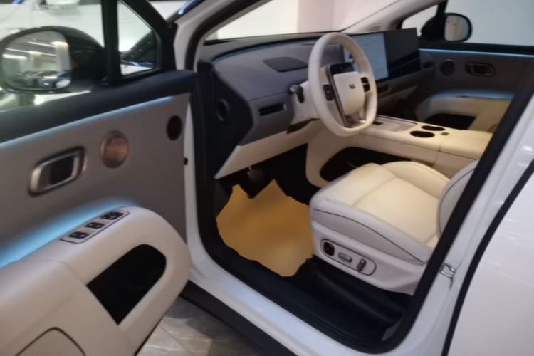 Used Li Auto i8 2025 Model Standard Version Driver Seat