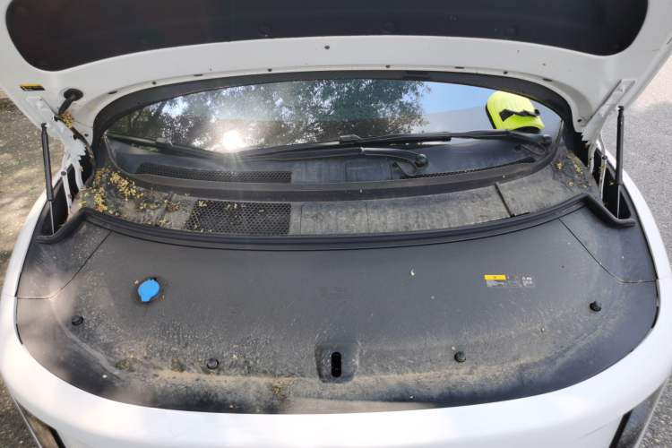 Used Li Auto i8 2025 Model Standard Version Engine Bay