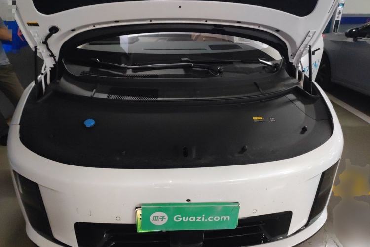 Used Li Auto i8 2025 Model Standard Version Engine Bay