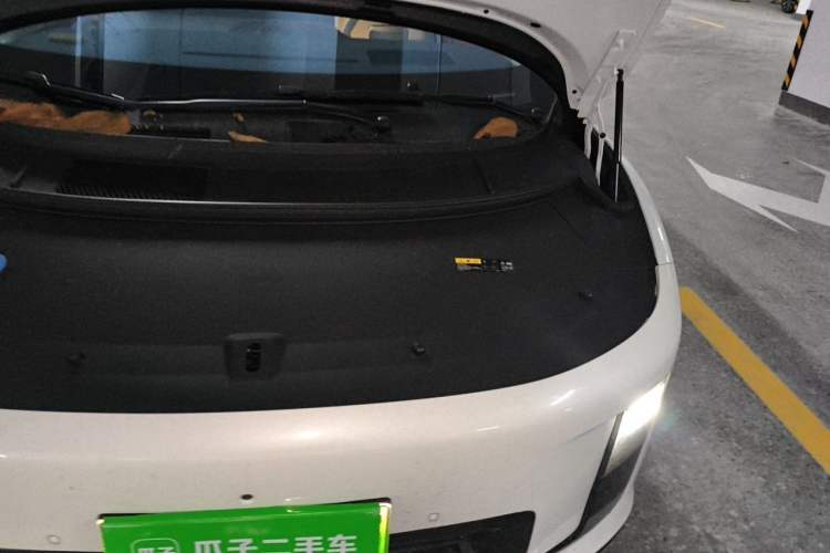 Used Li Auto i8 2025 Model Standard Version Engine Bay Left