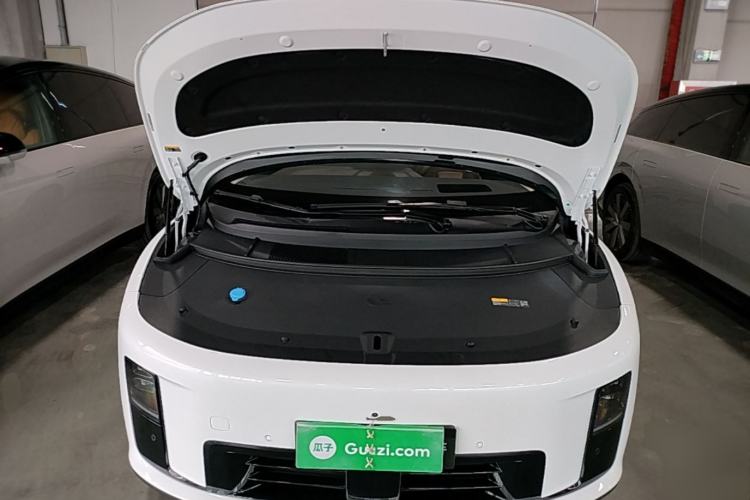 Used Li Auto i8 2025 Model Standard Version Engine Bay