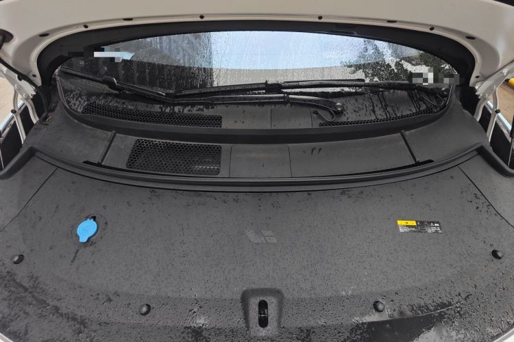 Used Li Auto i8 2025 Model Standard Version Engine Bay