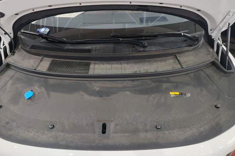 Used Li Auto i8 2025 Model Standard Version Engine Bay