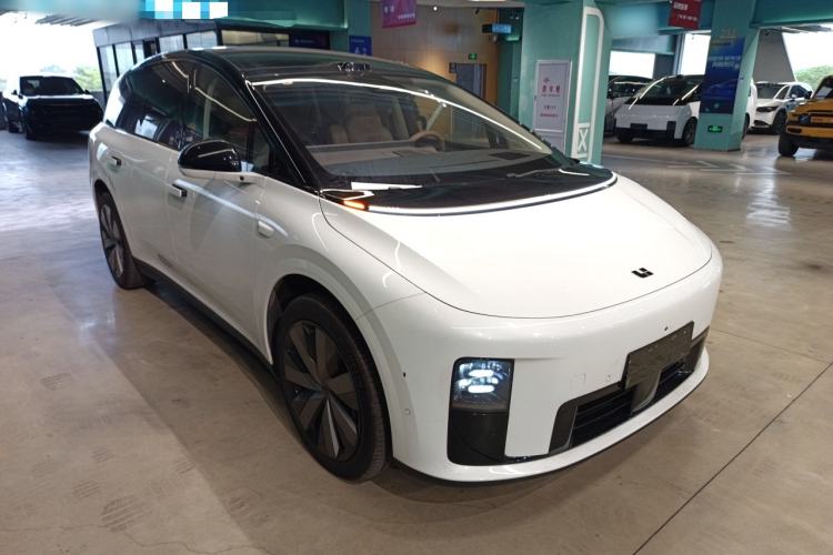 Used Li Auto i8 2025 Model Standard Version Exterior 1