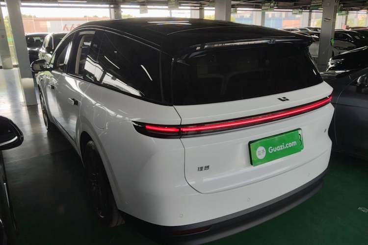 Used Li Auto i8 2025 Model Standard Version Exterior 2