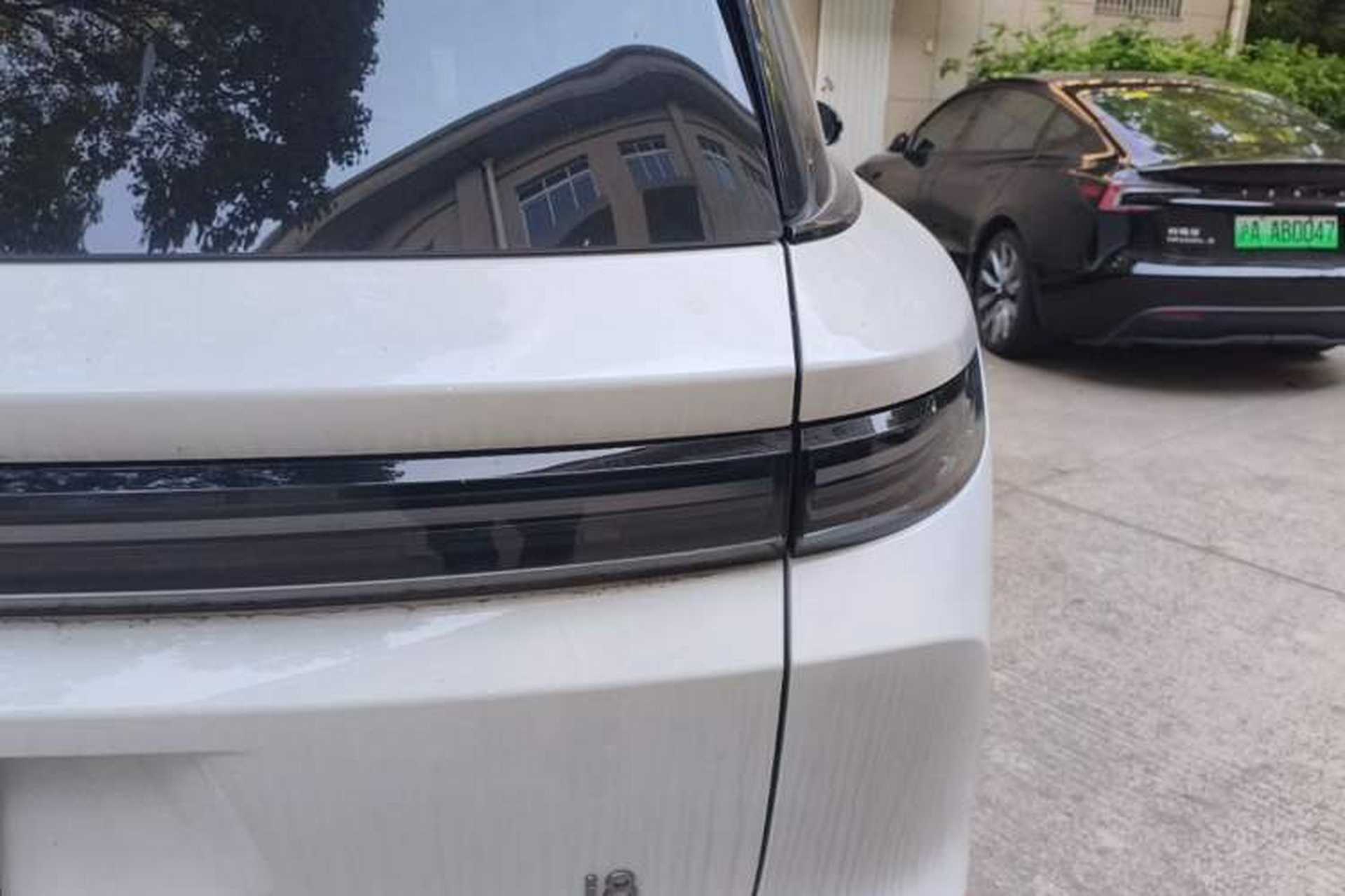 Used Li Auto i8 2025 Model Standard Version Exterior 3