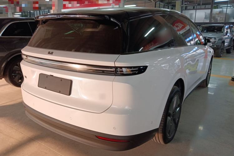 Used Li Auto i8 2025 Model Standard Version Exterior 5
