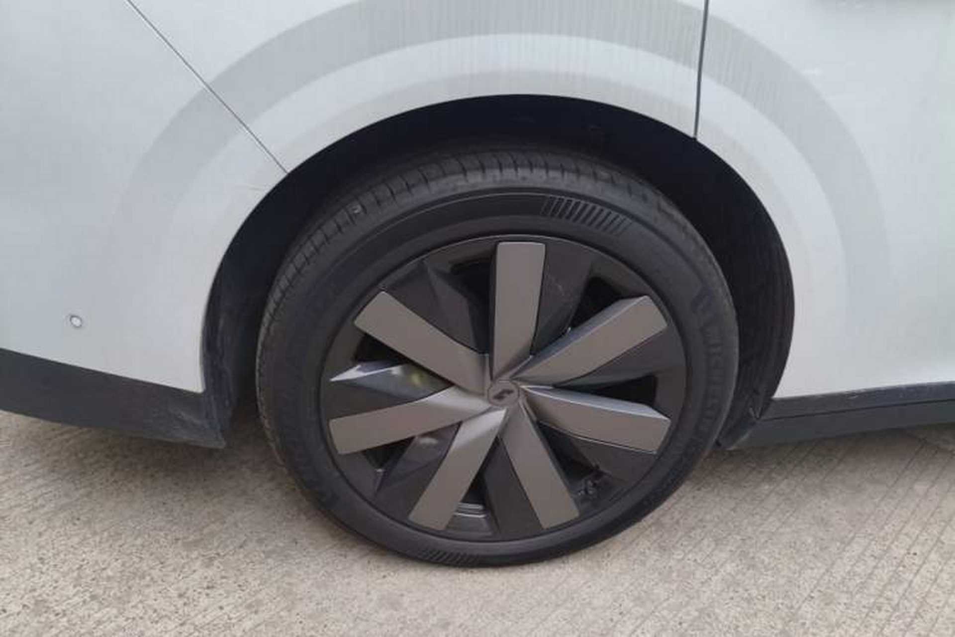 Used Li Auto i8 2025 Model Standard Version Exterior 5