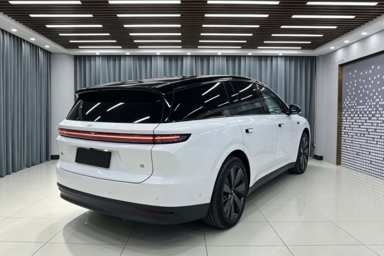 Used Li Auto i8 2025 Model Standard Version Exterior 5