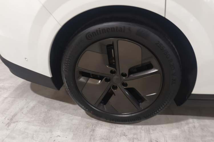 Used Li Auto i8 2025 Model Standard Version Exterior 5