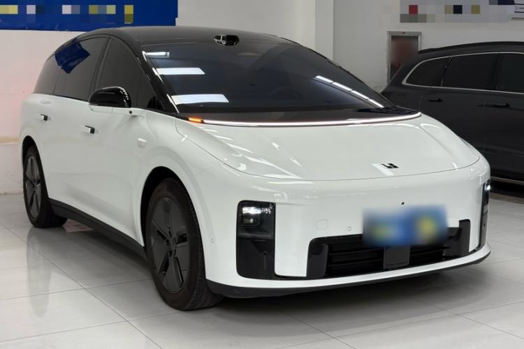 Used Li Auto i8 2025 Model Standard Version Exterior 5