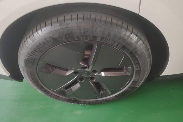 Used Li Auto i8 2025 Model Standard Version Exterior 5