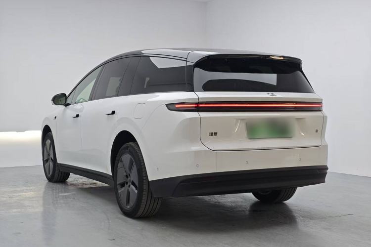 Used Li Auto i8 2025 Model Standard Version Exterior 5