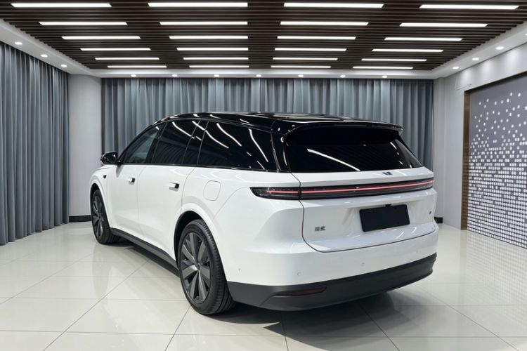 Used Li Auto i8 2025 Model Standard Version Exterior 7