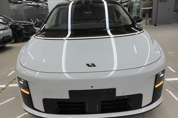 Used Li Auto i8 2025 Model Standard Version Front
