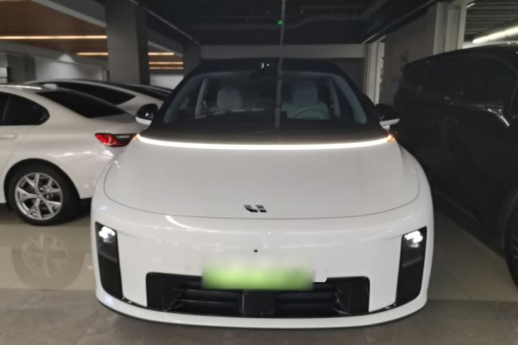 Used Li Auto i8 2025 Model Standard Version Front