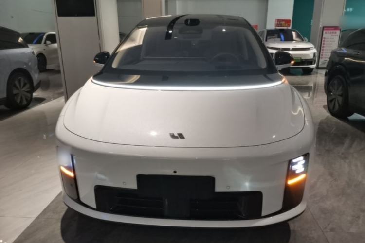 Used Li Auto i8 2025 Model Standard Version Front