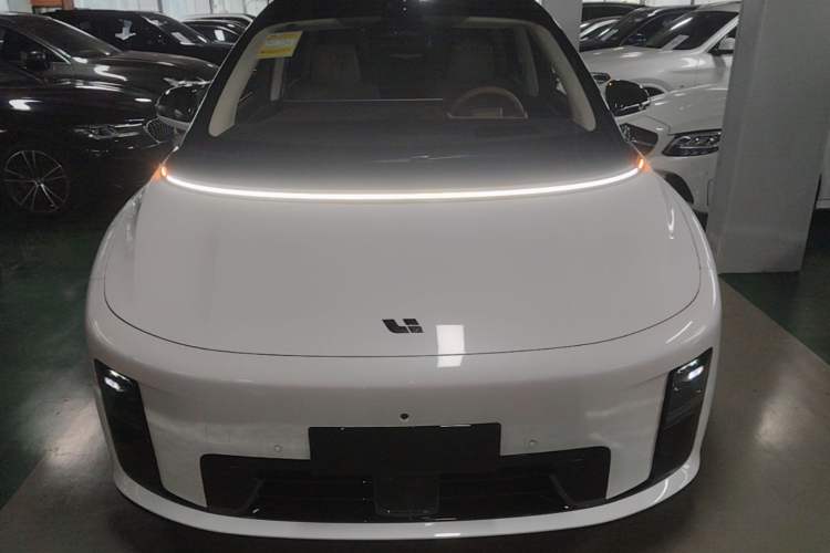 Used Li Auto i8 2025 Model Standard Version Front