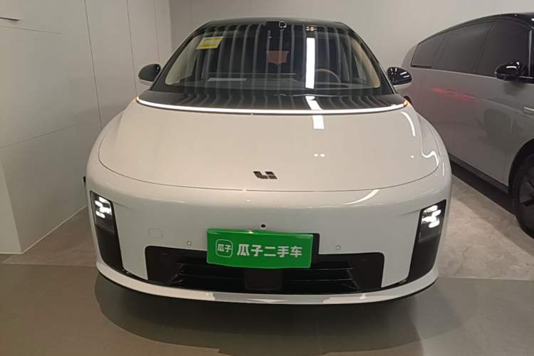 Used Li Auto i8 2025 Model Standard Version Front