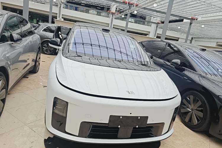 Used Li Auto i8 2025 Model Standard Version Front
