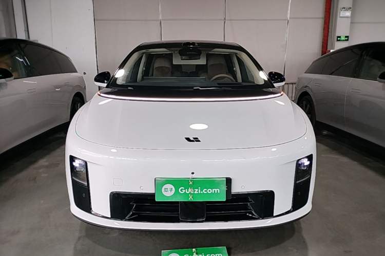 Used Li Auto i8 2025 Model Standard Version Front