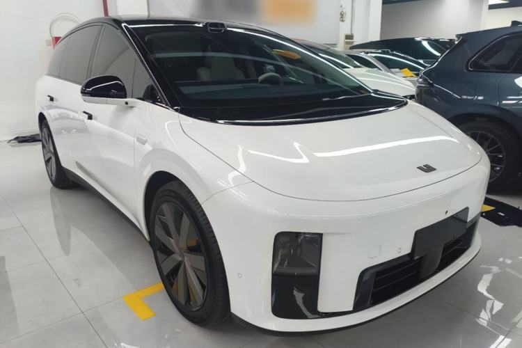 Used Li Auto i8 2025 Model Standard Version Front Right 45 Deg