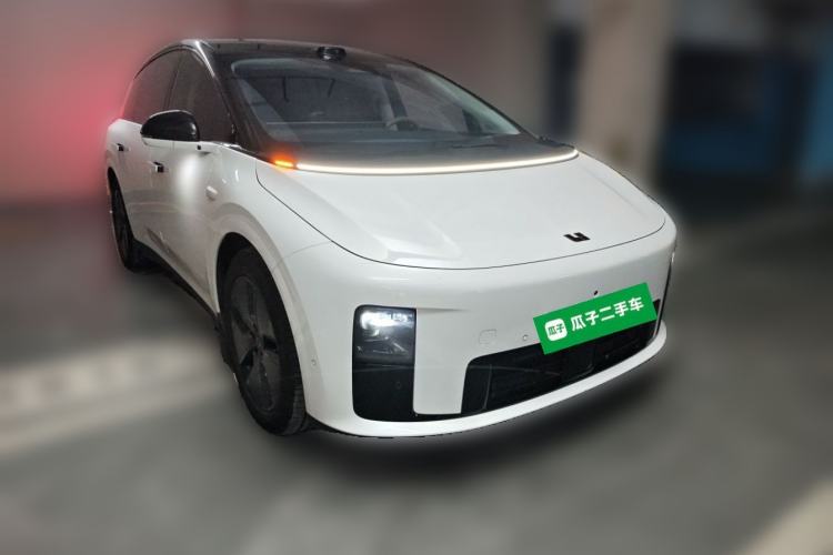 Used Li Auto i8 2025 Model Standard Version Front Right 45 Deg