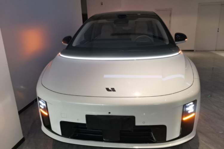 Used Li Auto i8 2025 Model Standard Version Front