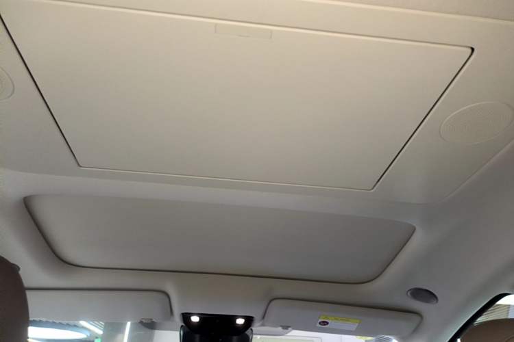 Used Li Auto i8 2025 Model Standard Version Headliner