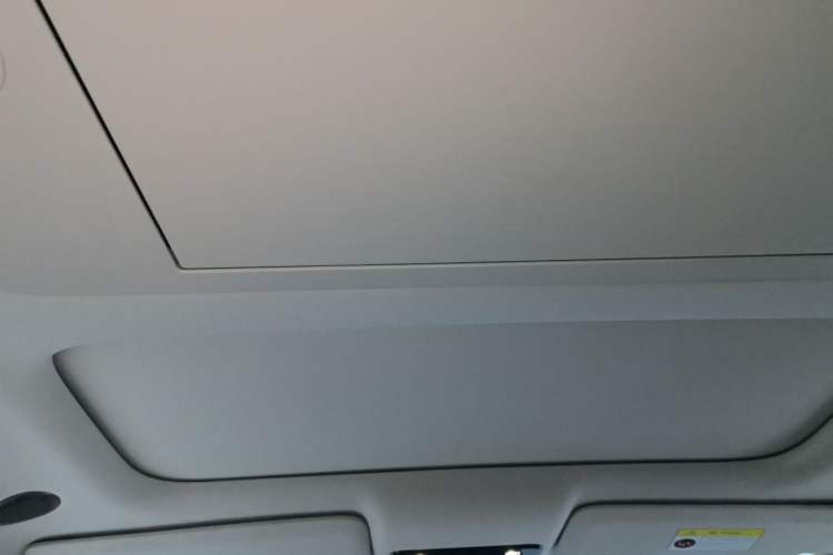 Used Li Auto i8 2025 Model Standard Version Headliner