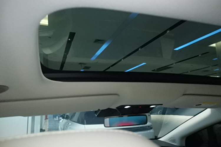 Used Li Auto i8 2025 Model Standard Version Headliner