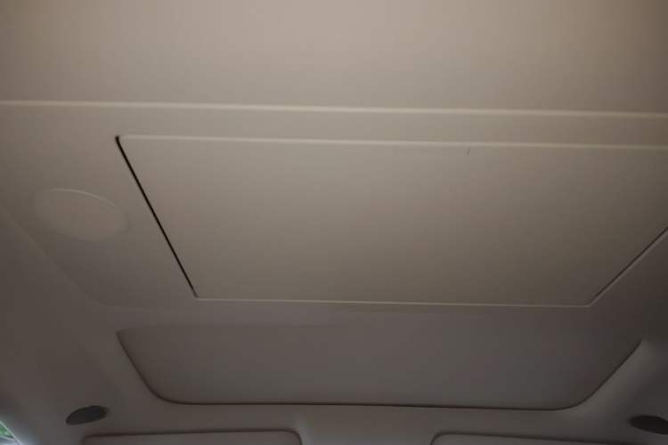 Used Li Auto i8 2025 Model Standard Version Headliner