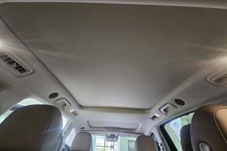 Used Li Auto i8 2025 Model Standard Version Headliner
