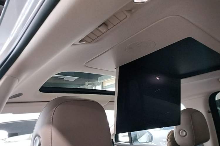 Used Li Auto i8 2025 Model Standard Version Headliner