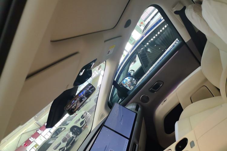 Used Li Auto i8 2025 Model Standard Version Headliner